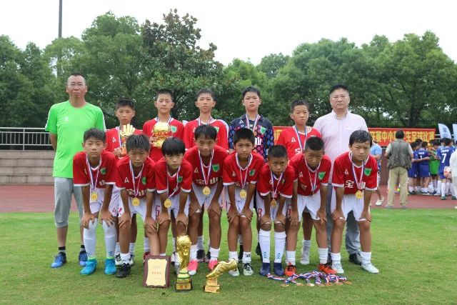 弗格31分辽宁胜四川 西尔扎提15分新疆胜同曦