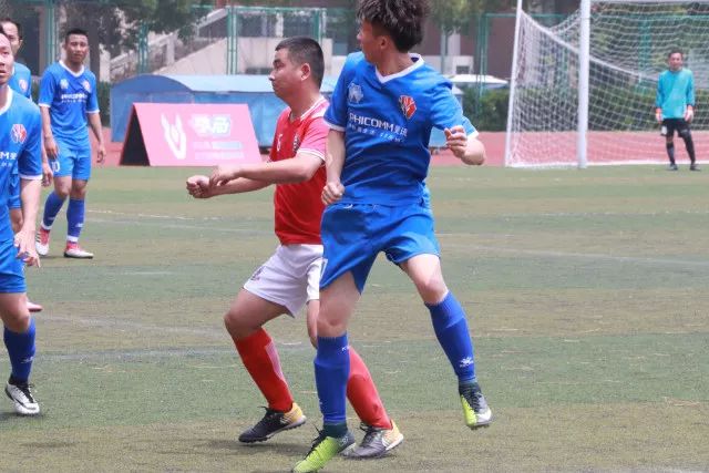 欧联附加赛-奇克双响莱奥破门 AC米兰3-0雷恩