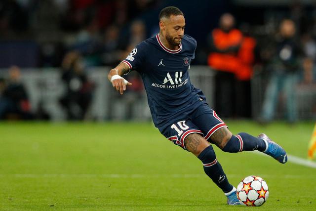 英超综合：曼联客场小胜切尔西